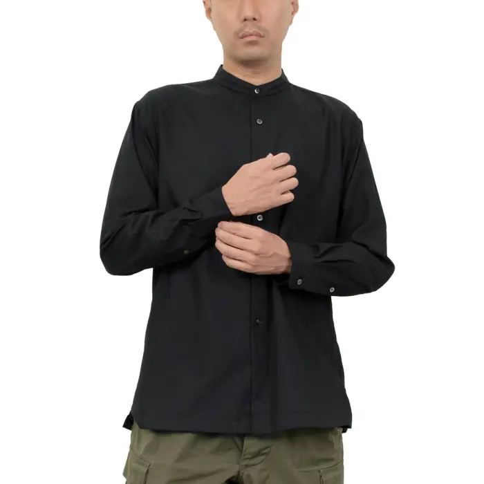 春夏秋冬  シャツ カジュアルシャツ スタンドカラー バンドカラー ブラック 無地