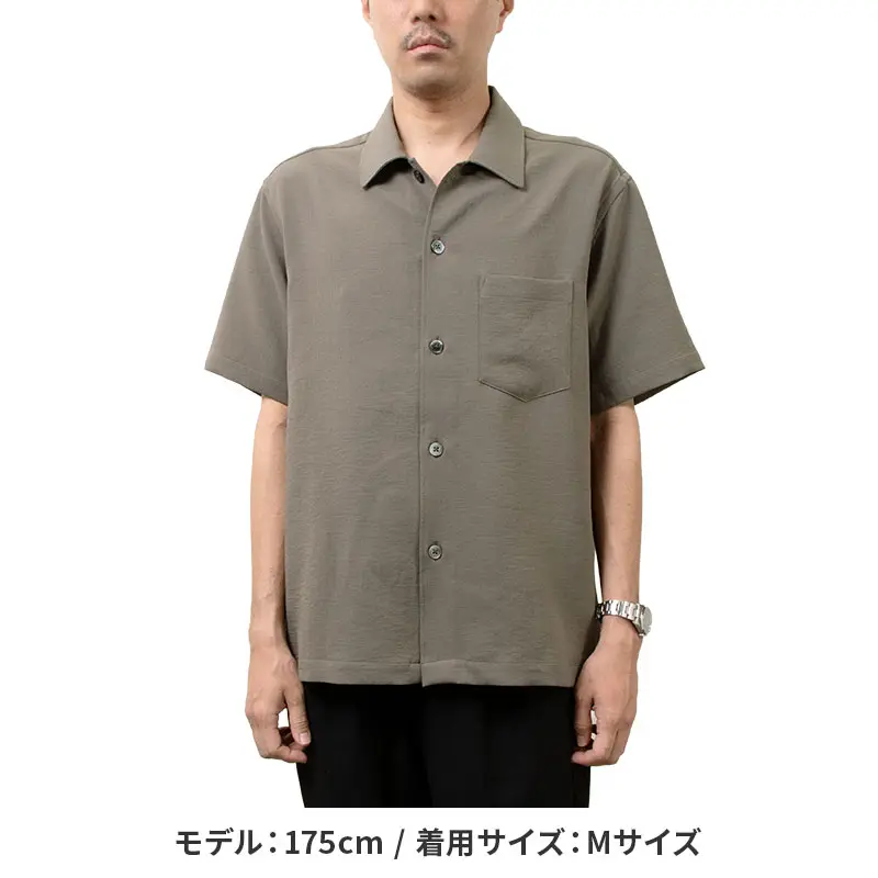 EDWINA HORL　ノーカラーシャツ　カーキ　Ｍ シャツ カジュアルシャツ カーキ 半袖 夏 メンズ ストレッチ