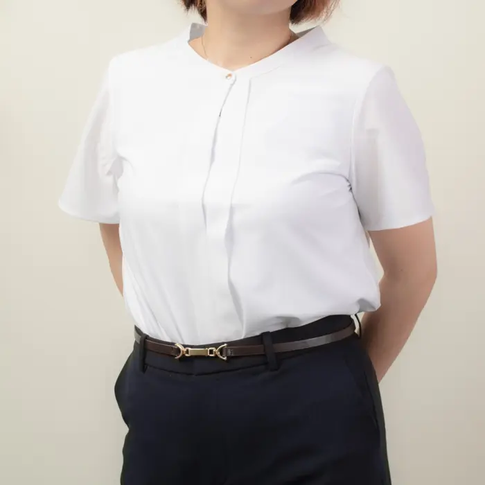 半袖トリコット袖フリルブラウス、吸汗速乾、UVカット、透け防止、前身二重仕様、ノンアイロン、ストレッチ、レディース、ブラウス、ONでもOFFでも着こなせます