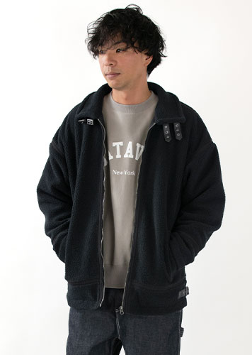 B-3フライトジャケットコーデ